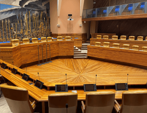 Moderniser une salle de conseil municipal : le guide complet